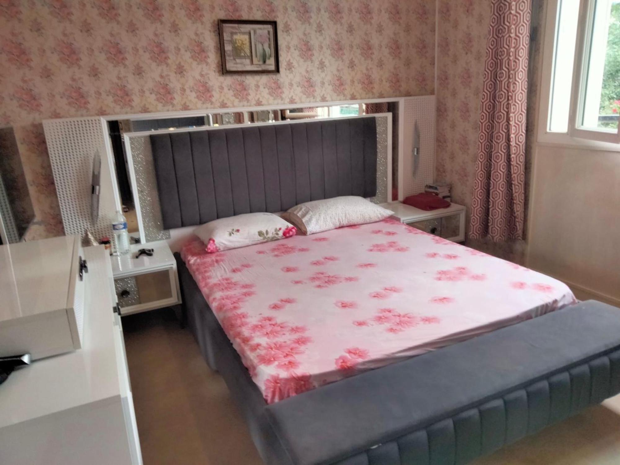 Maison Et Appartement Ла-Курнев Екстер'єр фото